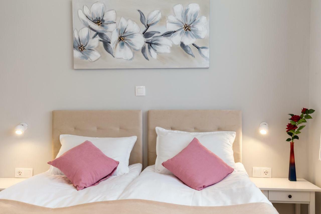 Snjezana Apartment *